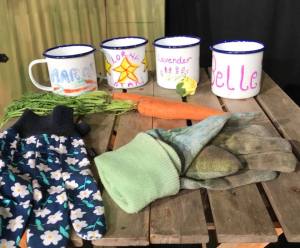 drama queens mugs gloves